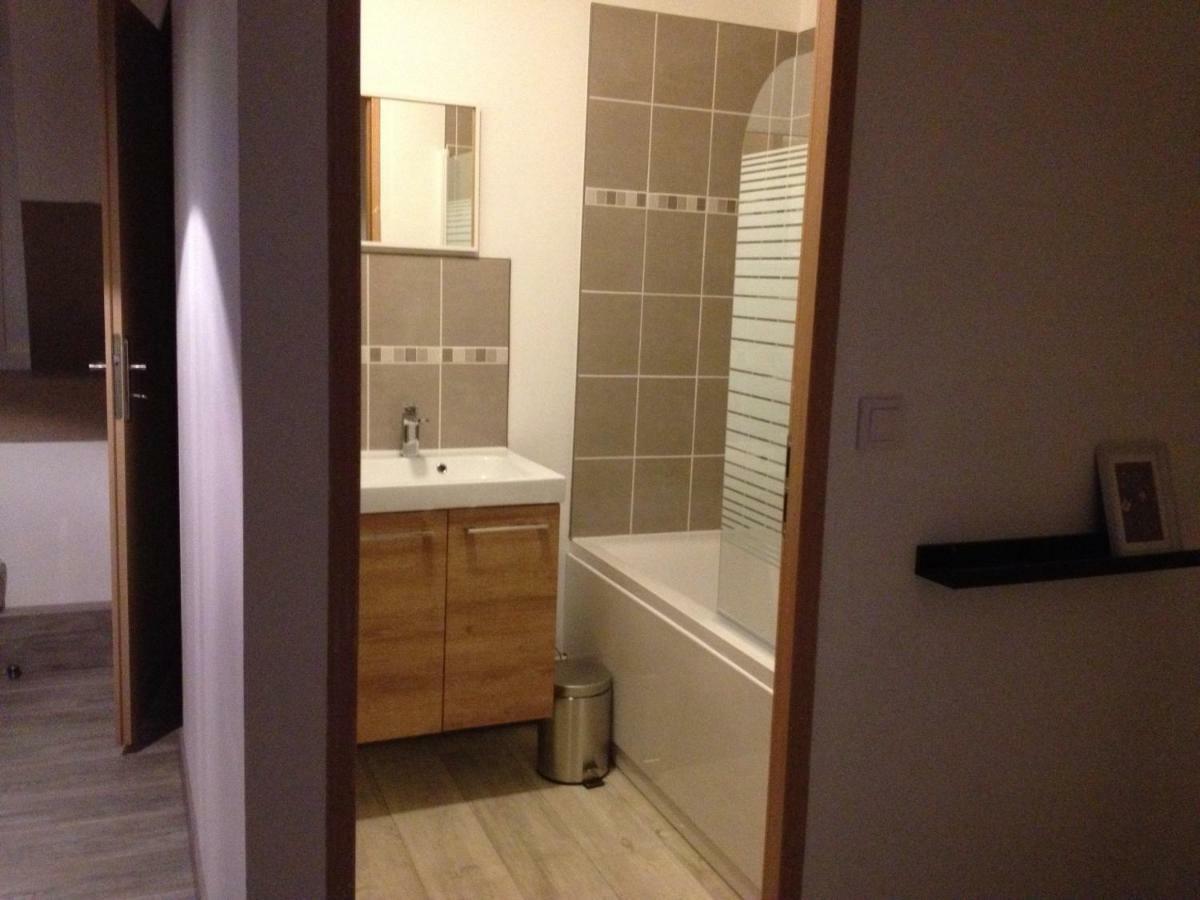 Appartement Neo - Sleep In 瓦朗西纳 外观 照片